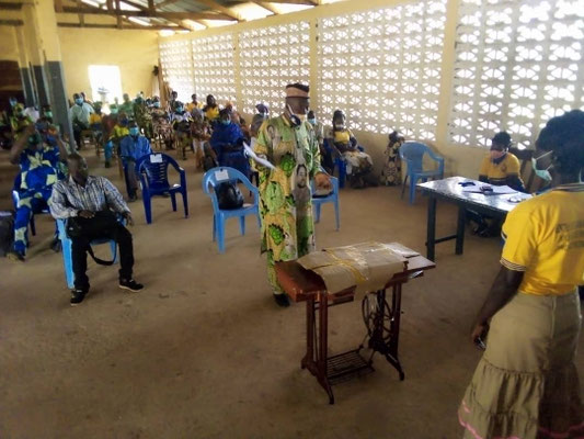 Cérémonie dans la salle