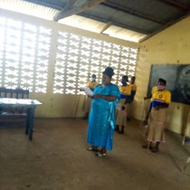 Élève recevant son diplôme